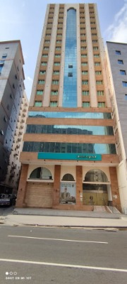 فيفيان المعابدة